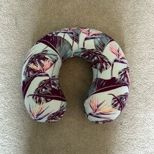 floral printed neck pillow